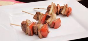 Brochettes lomo